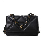 Chic Women's Shoulder Bag - Fall 2022 Fashion Trend