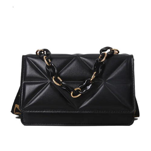 Chic Women's Shoulder Bag - Fall 2022 Fashion Trend